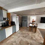 Hyggelig Og Velutstyrt I Sentrum Appartement Lom