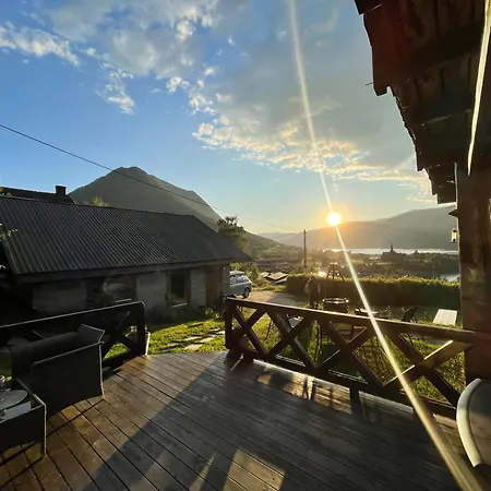 Hyggelig Og Velutstyrt I Sentrum