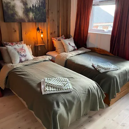 Hyggelig Og Velutstyrt I Sentrum * Lom