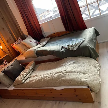 Hyggelig Og Velutstyrt I Sentrum Leilighet Lom