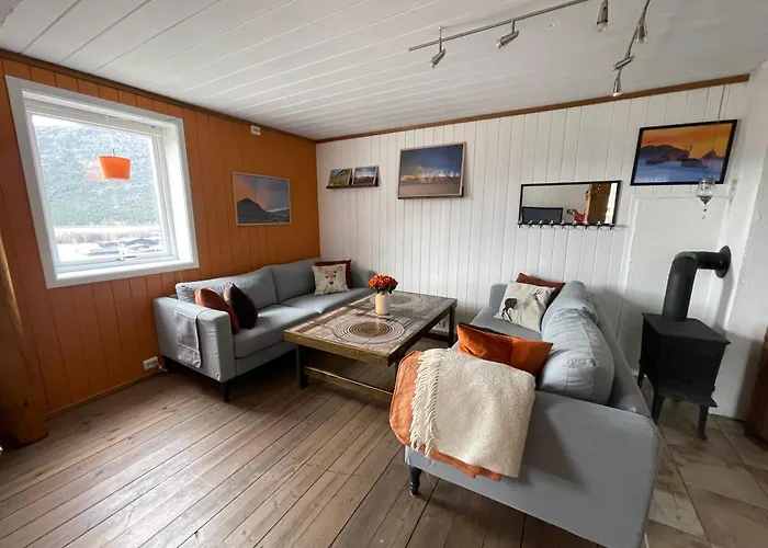 Apartament Hyggelig Og Velutstyrt I Sentrum Lom