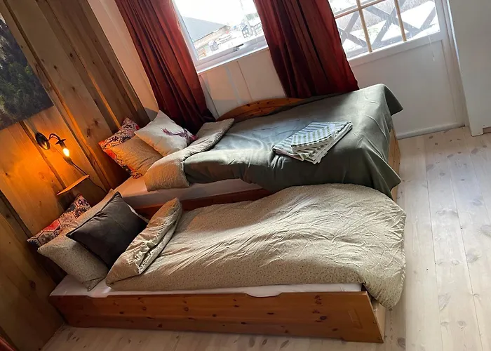 Hyggelig Og Velutstyrt I Sentrum Apartament Lom