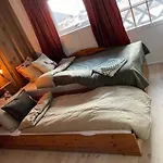 Hyggelig Og Velutstyrt I Sentrum Apartment Lom